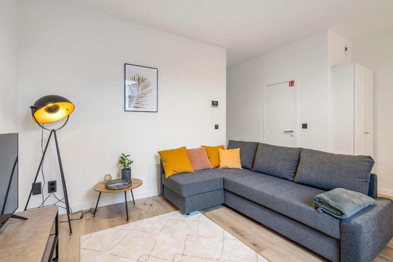 Apartmán Cosy, Furnished & Renovated Flat With Outside Lounge Gent Exteriér fotografie
