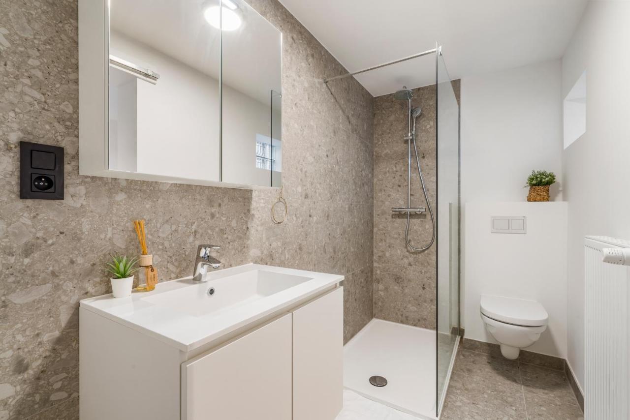 Apartmán Cosy, Furnished & Renovated Flat With Outside Lounge Gent Exteriér fotografie