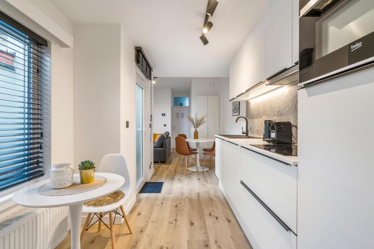 Apartmán Cosy, Furnished & Renovated Flat With Outside Lounge Gent Exteriér fotografie