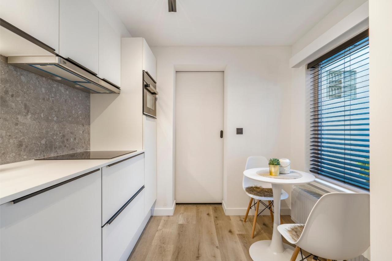 Apartmán Cosy, Furnished & Renovated Flat With Outside Lounge Gent Exteriér fotografie