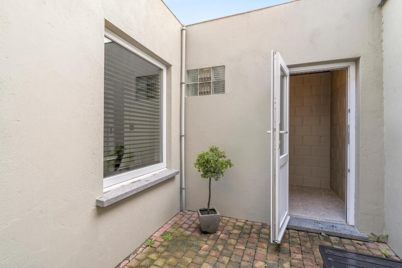 Apartmán Cosy, Furnished & Renovated Flat With Outside Lounge Gent Exteriér fotografie